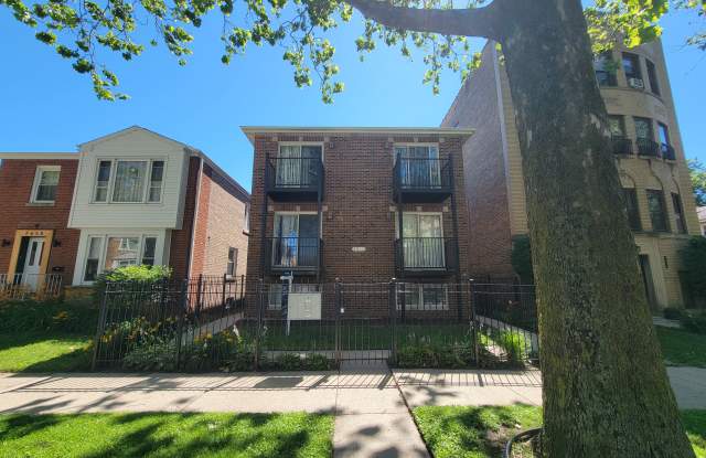 7411 N Claremont Ave photos photos
