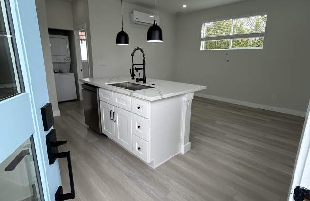 3330 B St photos photos