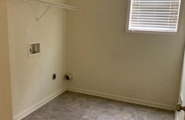 3328 Walnut Ridge Gallery 3