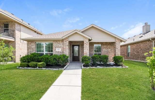 1321 Honeywood Lane photos photos