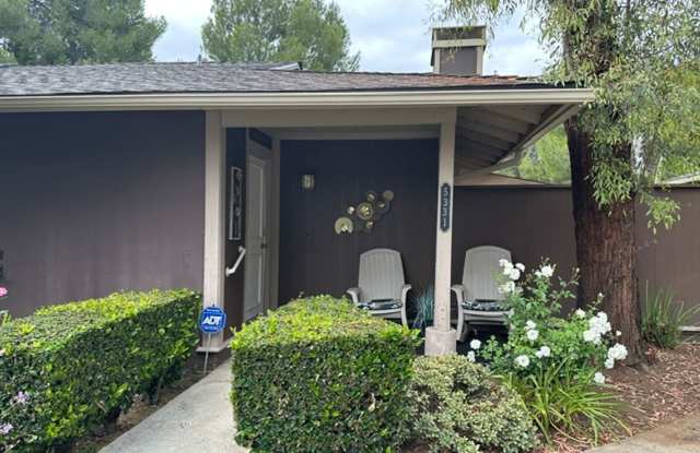 Stunning END-UNIT 3-bedroom condominium located in Agoura Hills photos photos