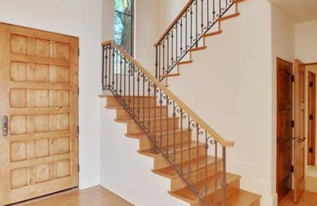 1401 CHAUTAUQUA Gallery 4