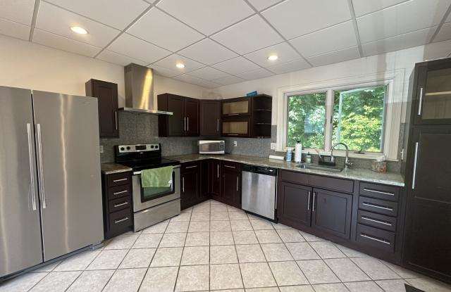 15 Holton St. photos photos
