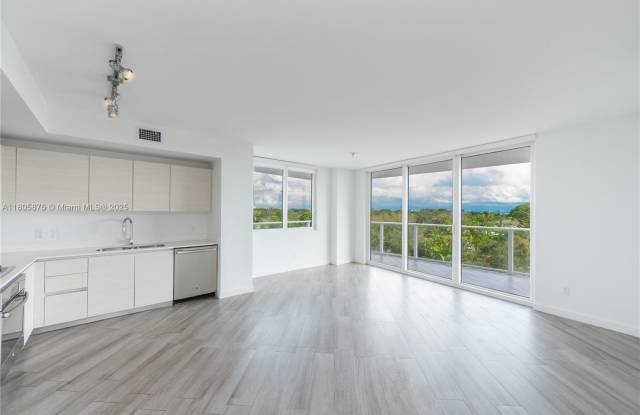 4250 Biscayne Blvd photos photos