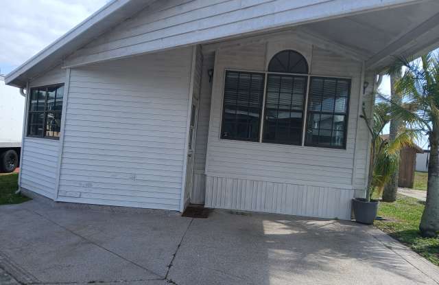 6430 Southeast 56th Lane photos photos