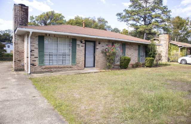 233 Denise Drive - 233 Denise Drive, Prattville, AL 36066