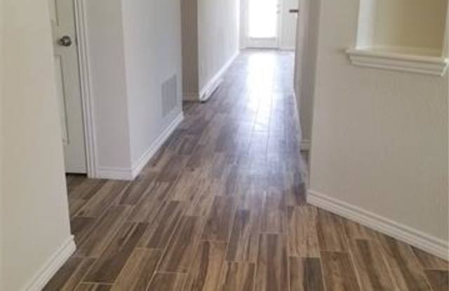 2708 Watercress Drive Gallery 2