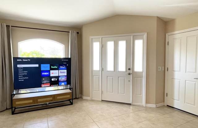 227 Rotonda Boulevard West - A Gallery 2
