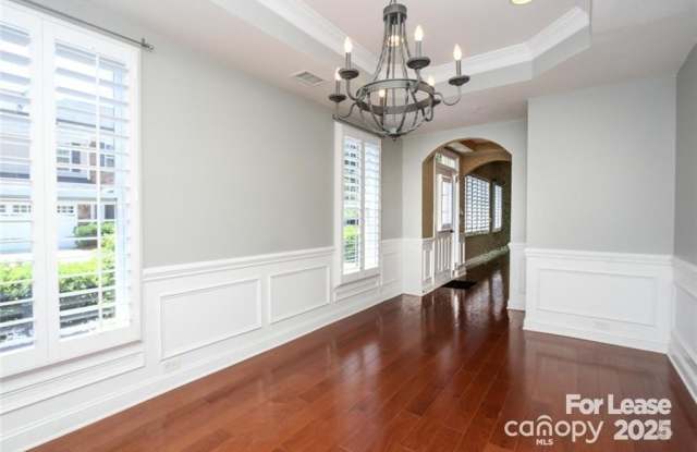 405 Halyard Lane Gallery 4