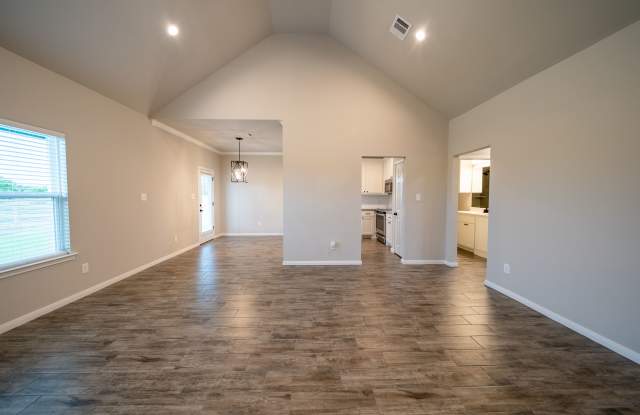 6944 Leonard Rd Gallery 4