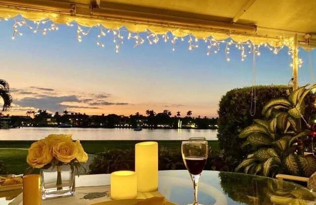 314 Venetian Drive unit: 7 photos photos