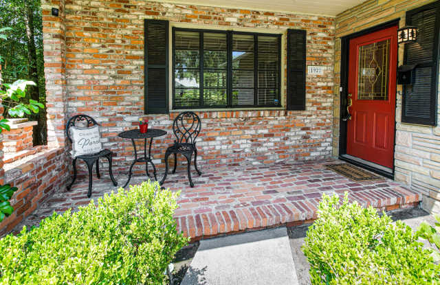 1922 E Henry St - 1922 East Henry Street, Savannah, GA 31404