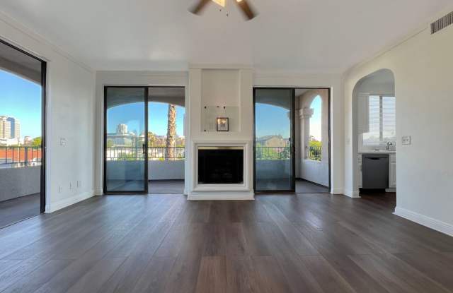 **555 Maine Ave #304 Long Beach** Upstairs 3 bedroom 2 bath - 2 weeks free OAC!! photos photos