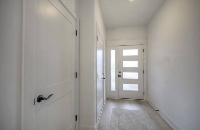 22907 West 72nd Terrace - 22907 West 72nd Terrace, Shawnee, KS 66227