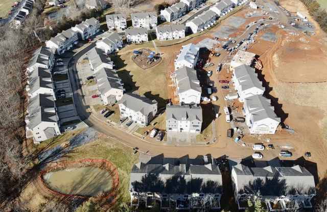 Newer Construction End Unit Townhome Near Sentara RMH Hospital for Rent! Large Unfinished Basement for Storage. Gallery 3