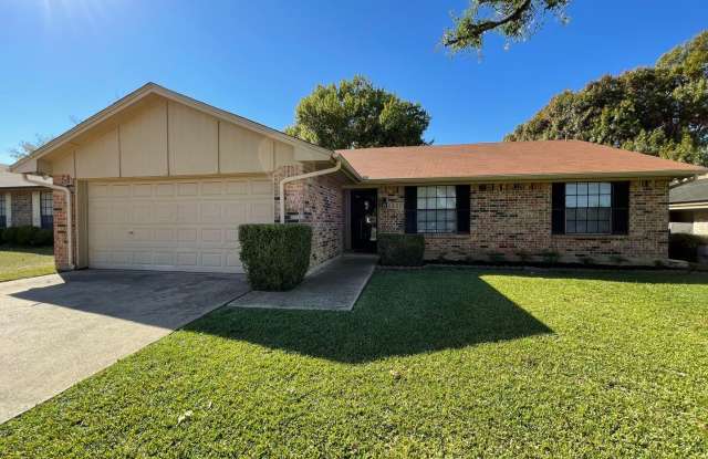 6820 Loma Vista Drive - 6820 Loma Vista Drive, Fort Worth, TX 76133