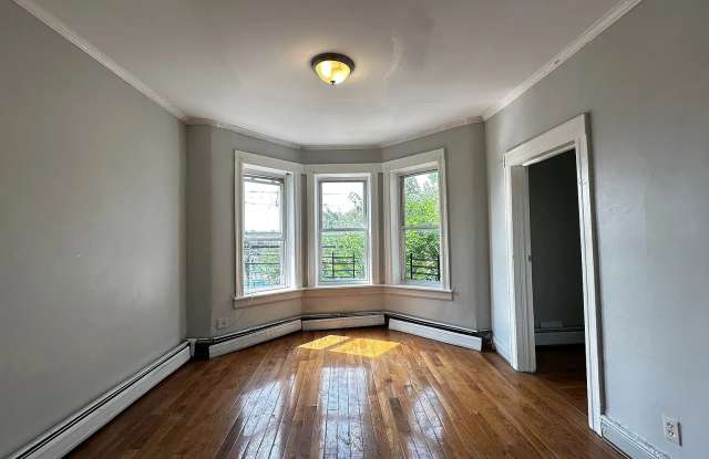 126 Bergen Ave Gallery 3