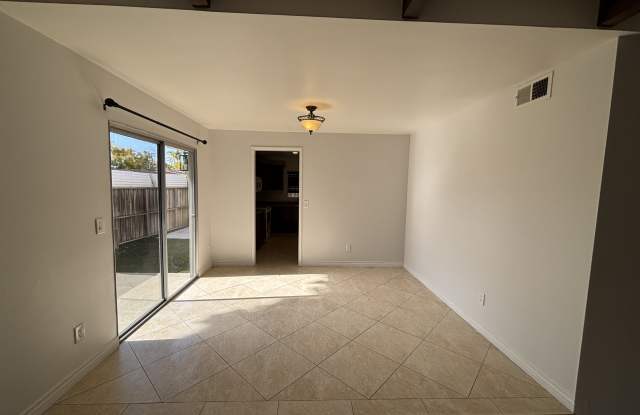 388 Hilltop DR Gallery 4