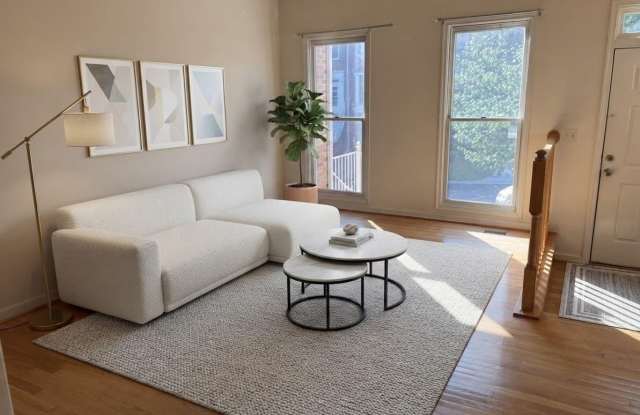 10136 TREBLE Court Gallery 2