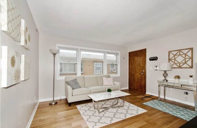 4826 North Linder Avenue photos photos