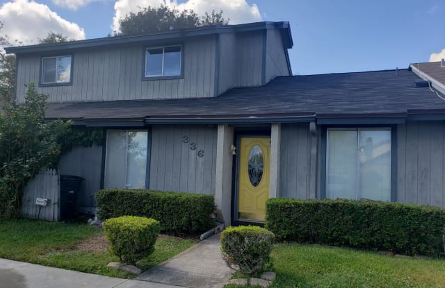 336 AQUATIC DR - 336 Aquatic Drive, Atlantic Beach, FL 32233