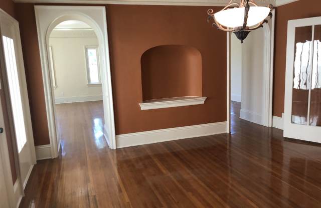 324 S Kingsley Dr Gallery 3