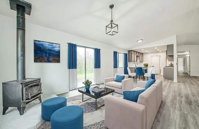 For Rent – Beautiful Home on 1.29 Acres in Coarsegold, CA photos photos