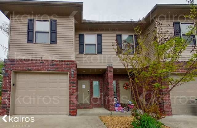 2103 Perry Street photos photos