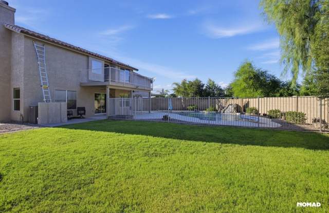 4BR Gilbert House on Oversized Lot Gallery 4