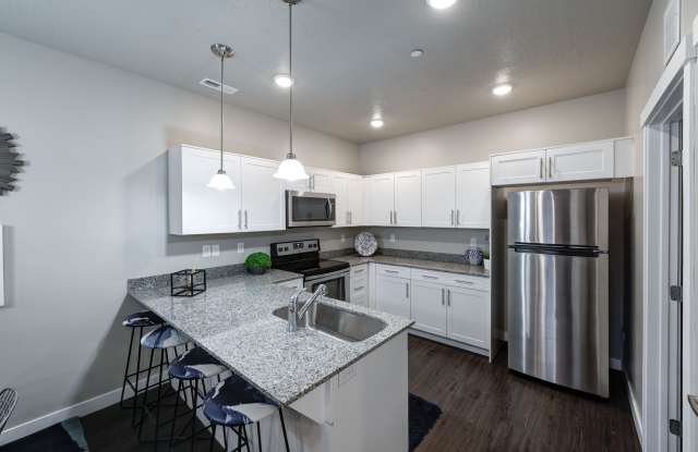 594 E 255 N Unit 201 Gallery 3