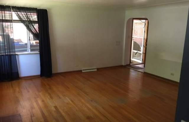 2241 Oswego Street Gallery 3