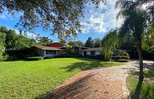 6000 SW 120th St - 6000 Southwest 120th Street, Pinecrest, FL 33156