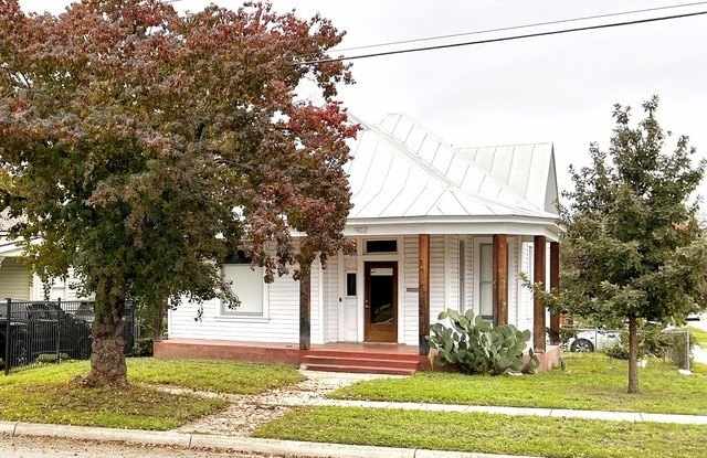 902 N PINE ST photos photos