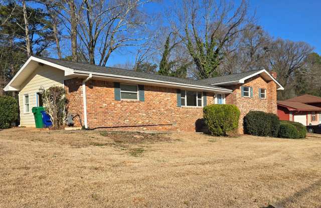 Remodeled 4Bd 3Bath home w Basement - 1309 Weston Drive, Belvedere Park, GA 30032