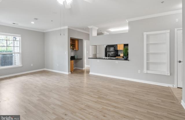 13505 KILDARE HILLS Terrace unit: 103 photos photos
