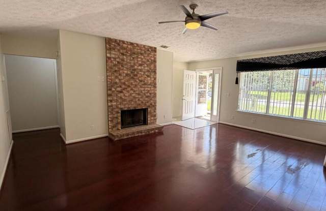 117 Bordeaux Ln Gallery 3