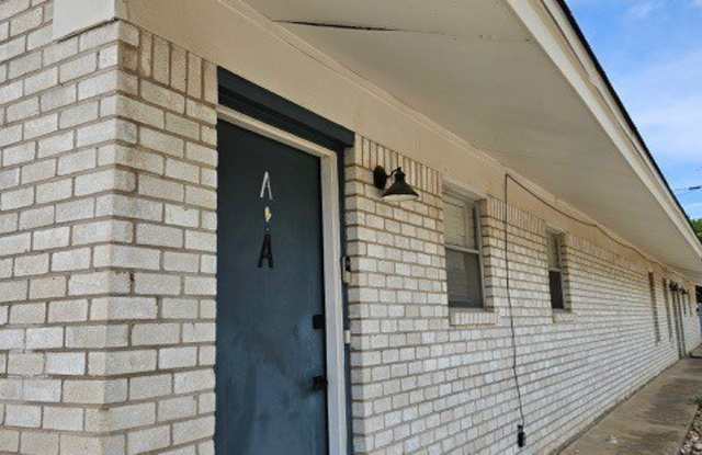 1202 Urbantke Court Gallery 2