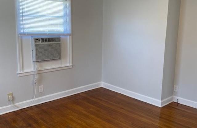 Duplex / Burlington Gallery 3