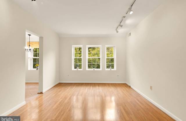 1801 KEY Boulevard Gallery 4