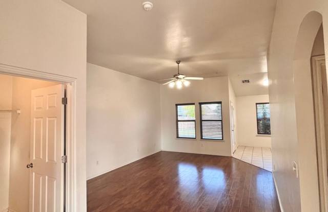 Move in special..1/2 month off on a 13 month lease. Price Reduced!! 2821 Edgemere Dr. - Norman photos photos