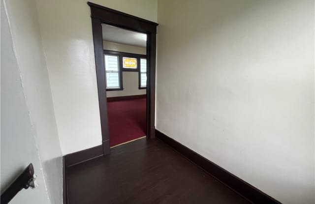 110 Briscoe Avenue Gallery 4