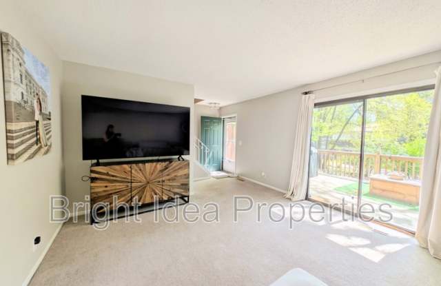 2710 Upland Lane North photos photos