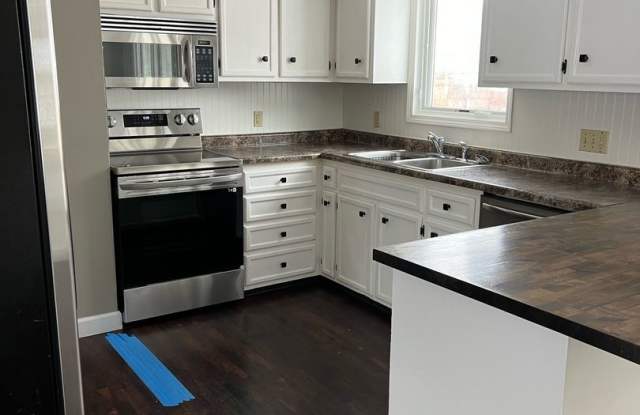 Rent $1850; 4 Bed ranch style home photos photos