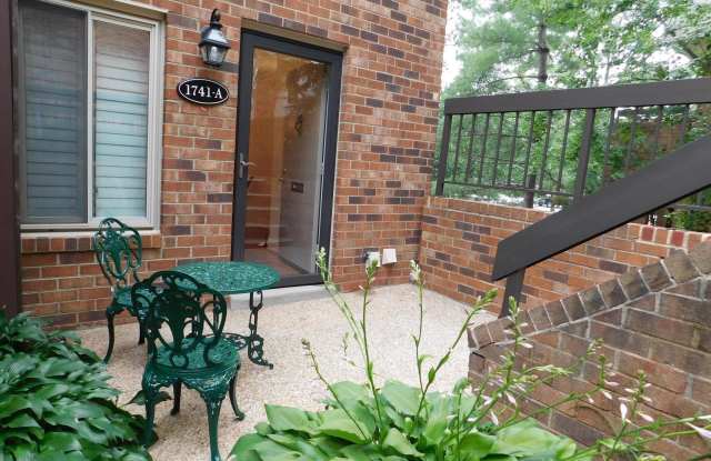 1741 S HAYES Street S photos photos
