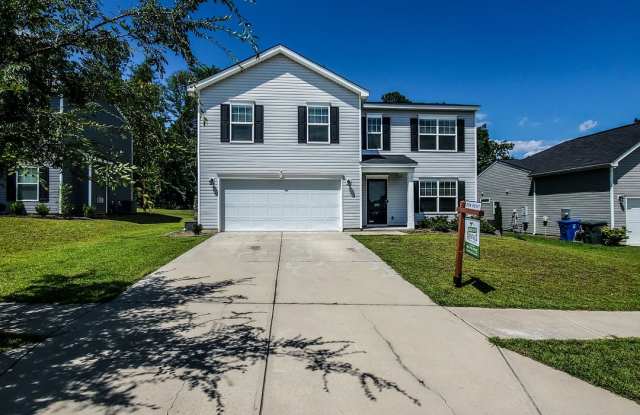 Spacious 4 Bedroom Home with Fenced Backyard & 2-Car Garage! Gallery 1