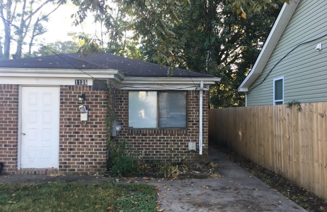 1135 Commerce Avenue - 1135 Commerce Avenue, Chesapeake, VA 23324