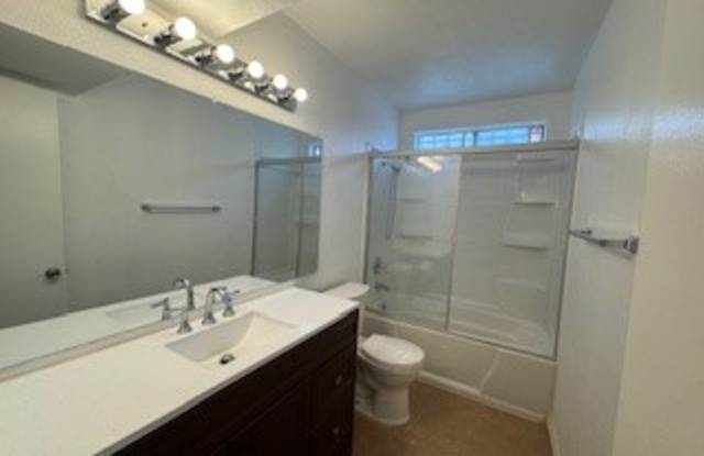 38622 Larkin Ave.#2 Gallery 3