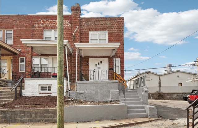 3 Bedroom, 1.5 bath townhome - 410 Woodcliffe Road, Delaware County, PA 19082