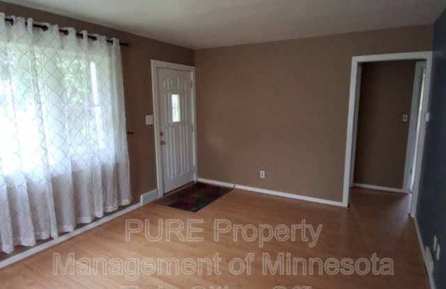 361 3rd St S - 361 3rd Street South, Bayport, MN 55003
