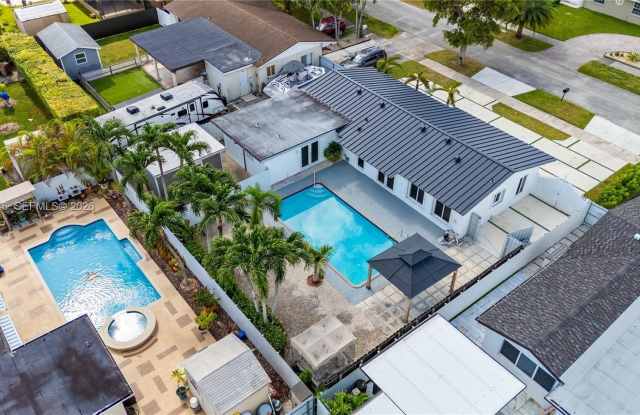 5103 SW 128th Pl photos photos